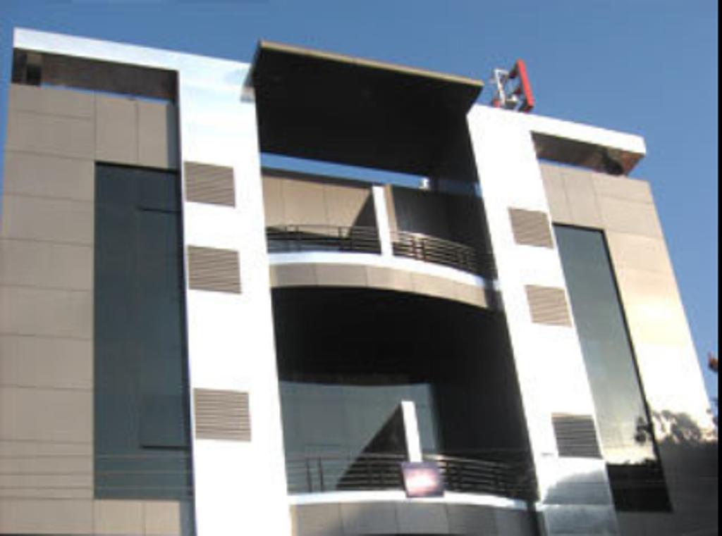 Hotel The Elite Suites Pune Oda fotoğraf