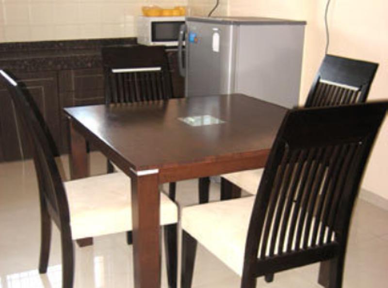 Hotel The Elite Suites Pune Oda fotoğraf
