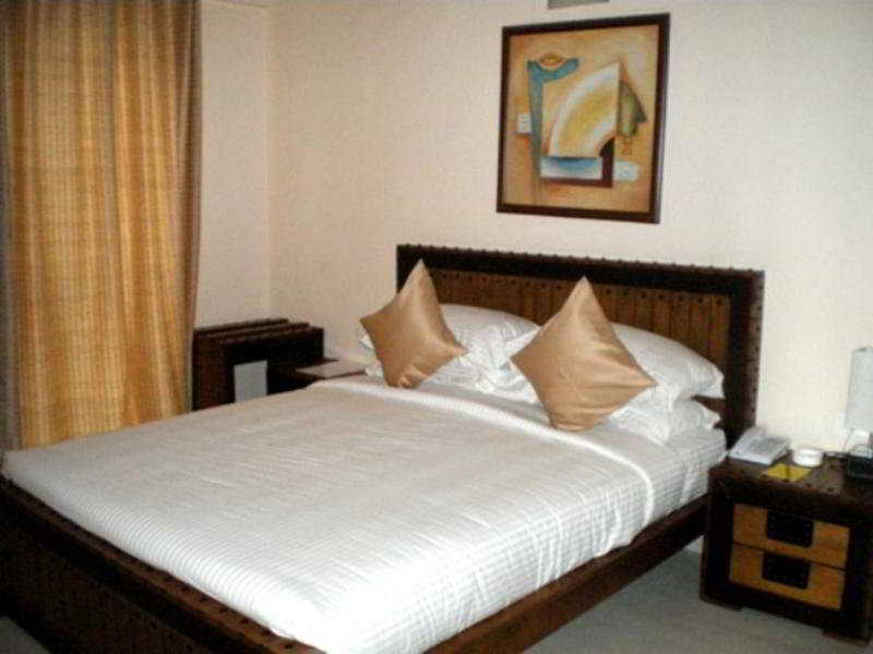 Hotel The Elite Suites Pune Dış mekan fotoğraf